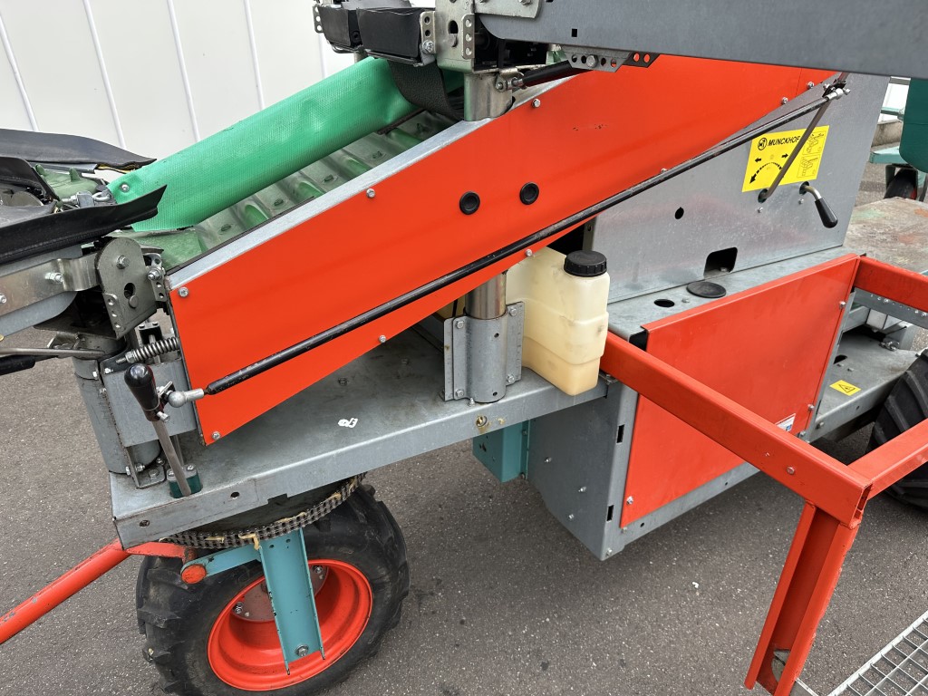 Munckhof Pluk-O-Trak Junior 320 ������a ��� ������ ������