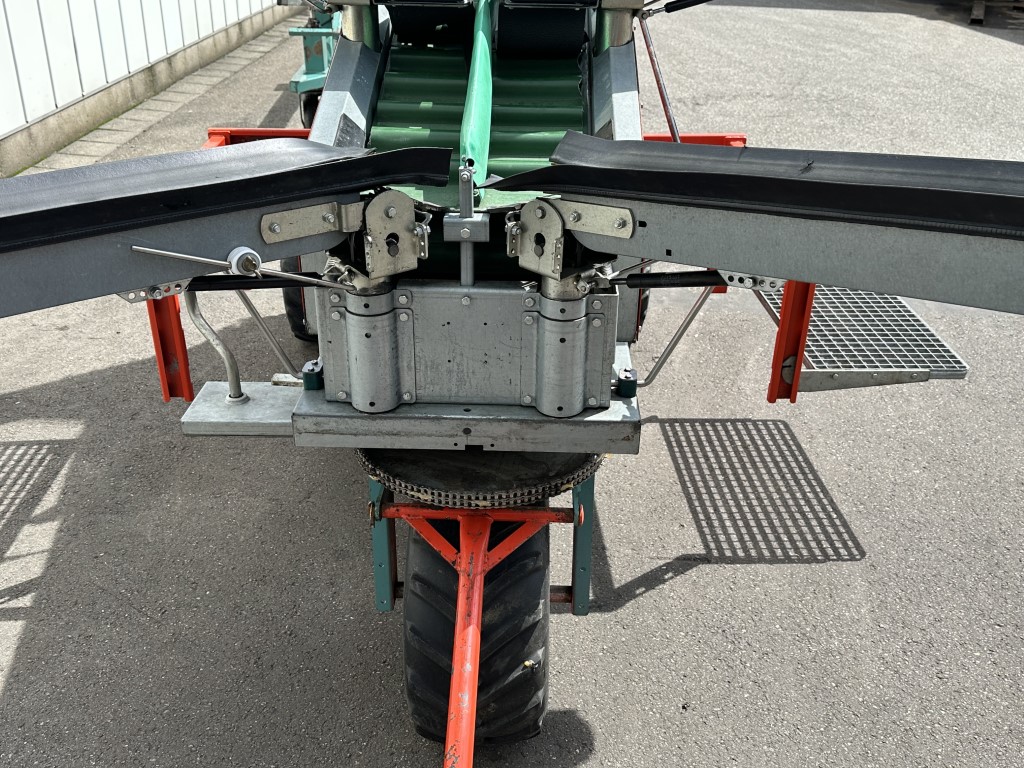 Munckhof Pluk-O-Trak Junior 320 ������a ��� ������ ������