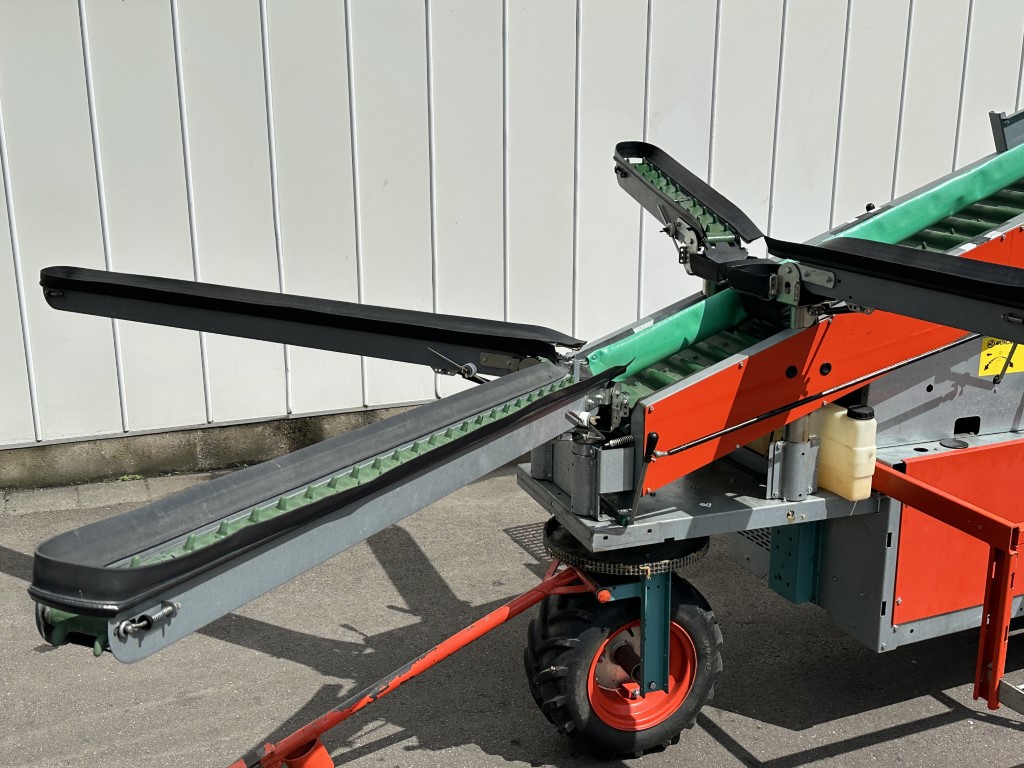 Munckhof Pluk-O-Trak Junior 320 Тележкa для уборки урожая