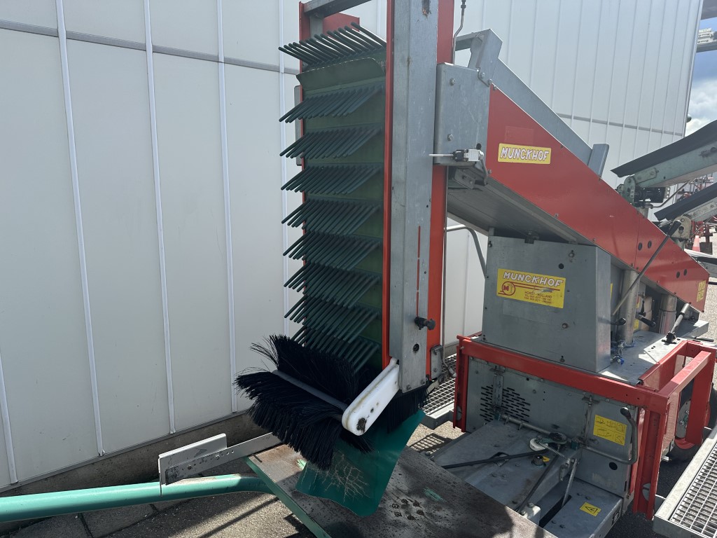 Munckhof Pluk-O-Trak Junior 320 ������a ��� ������ ������