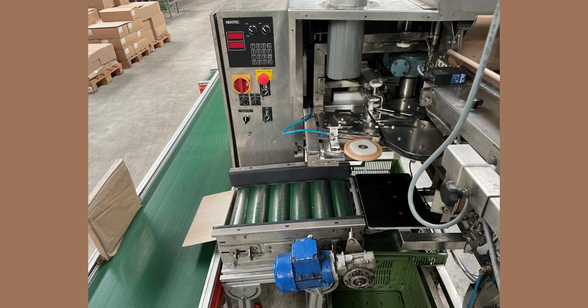 Newtec 2014A weger PEB 40AE zakkenvulmachines met bandsluiting voor ...