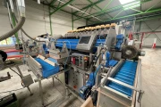 Newtec 2014A weigher for apples with 2 x PEB-40AE bag filling machine