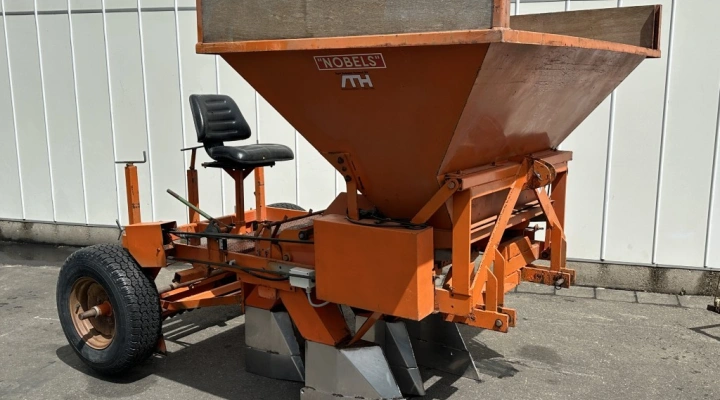 Nobels onions & bulbs planting machine 4 & 5 rows