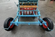 Oldenhuis & Prinsen onions & bulbs planting machine 6 rows