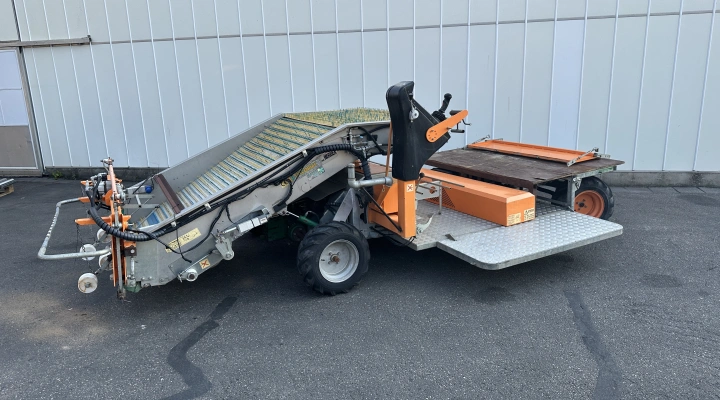 Ortomec SVK 150 H lettuce harvester