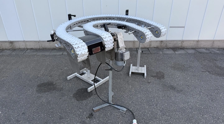 Overveld 180 degrees curved conveyor