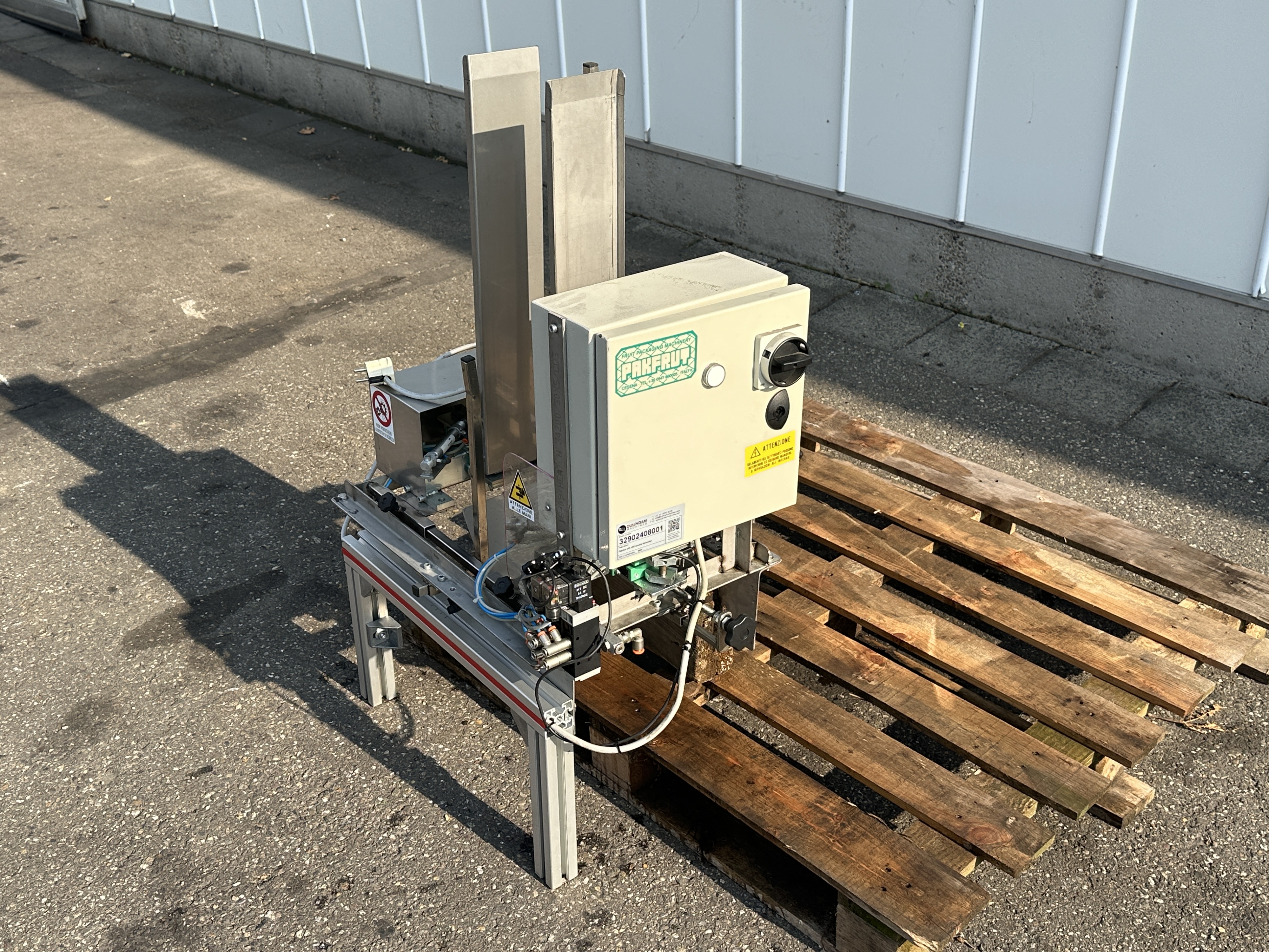 Pakfrut DIT400 ��������