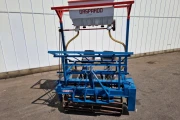 Perdu 2 rijige planter met Gaspardo rijenbemesting