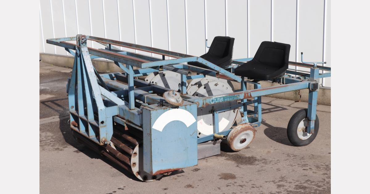 Perdu 3 row planting machine • Duijndam Machines
