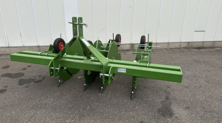 Plastic mulch laying machine 2 row new with fixed middle element