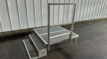 Oudijk Platforma/plateau 129 x 134 cm z poręczą