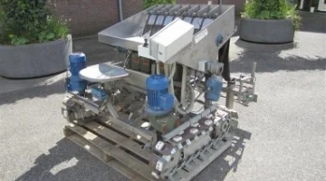 Van Der Poel Freesia planting machine 1 bed