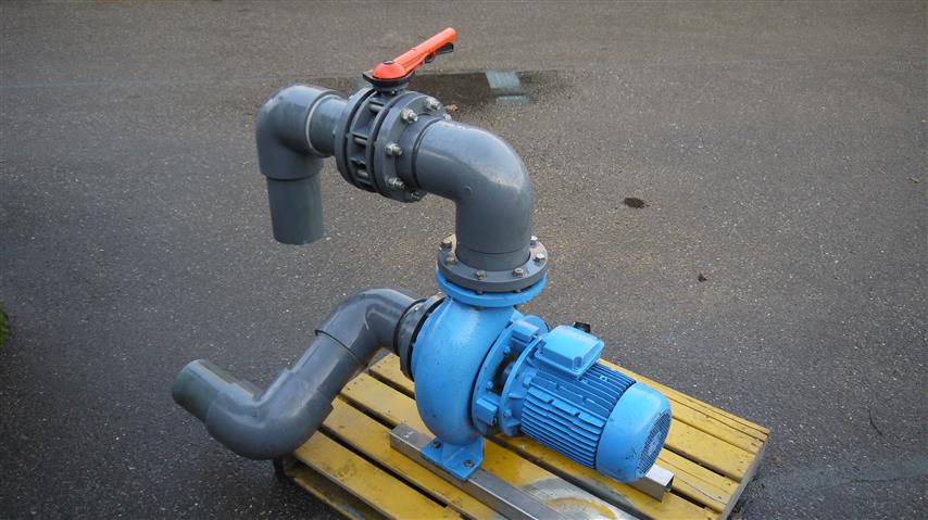 Водяной насос Johnson pump 5,5 кВт с двигателем 380 вольт