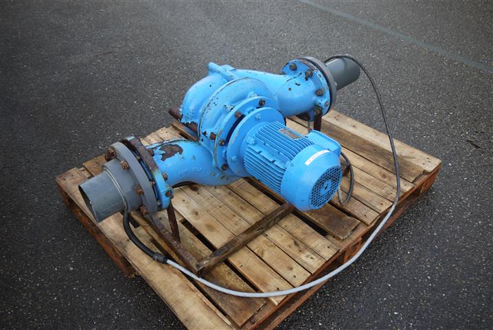 Водяной насос Johnson pump 3 кВт с двигателем 380 вольт