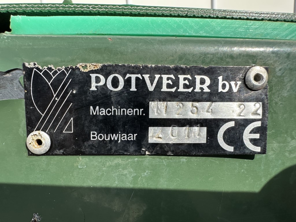 Potveer elevator