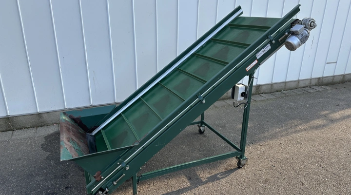 Potveer elevator incline conveyor 255 x 90 cm