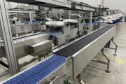 Proseal MC002 + slipmaster weighing line with 14 weighing positions for soft fruits with Slipstream lane divider