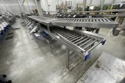 Proseal MC002 + slipmaster weighing line with 14 weighing positions for soft fruits with Slipstream lane divider