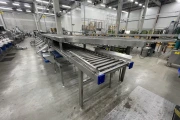 Proseal MC002 + slipmaster weighing line with 14 weighing positions for soft fruits with Slipstream lane divider