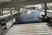 Proseal MC002 + slipmaster weighing line with 14 weighing positions for soft fruits with Slipstream lane divider