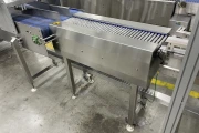 Proseal MC002 + slipmaster weighing line with 14 weighing positions for soft fruits with Slipstream lane divider