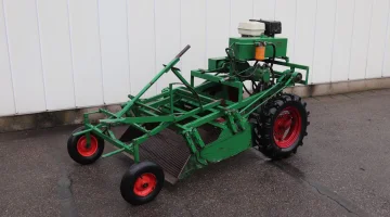 Rap Rijnbeek self driven bulb digging machine 120 cm