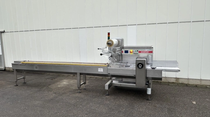 Record Scorpion flow pack machine