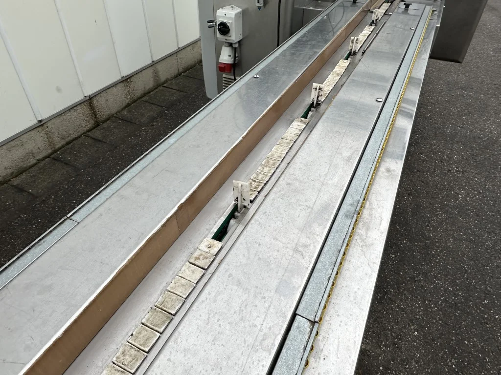 Record Scorpion flow pack machine • Duijndam Machines