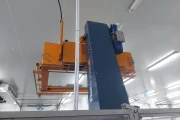 Reisopack 2901 strapping machine with corners