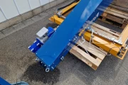 Reisopack 2901 pallet strapping machine with corner applicator
