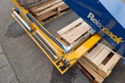 Reisopack 2901 pallet strapping machine with corner applicator