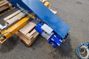 Reisopack 2901 pallet strapping machine with corner applicator
