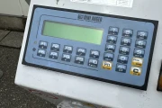 REV-CBOX check weigher with pusher