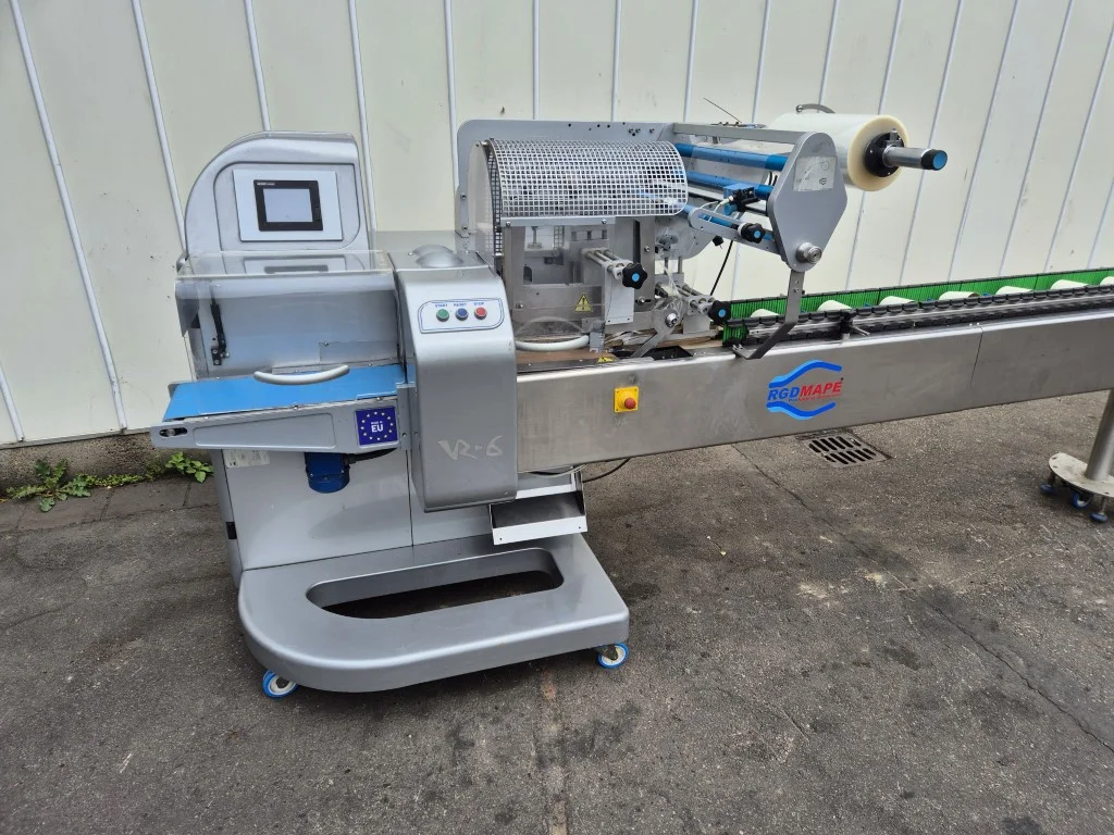 RGD VR-6 Genio flow pack machine for loose fragile products like ...