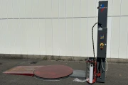 Robopac palletwikkelaar met oprijplaat