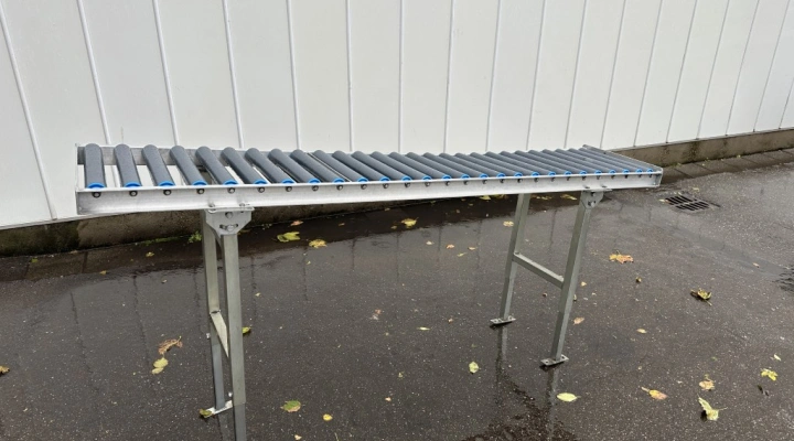Roller conveyor 215 x 40 cm