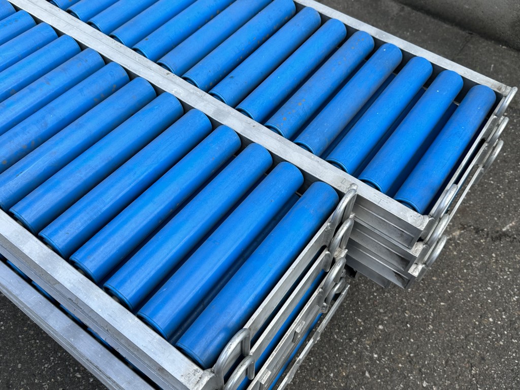 Roller conveyors