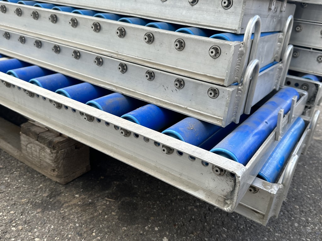 Roller conveyors