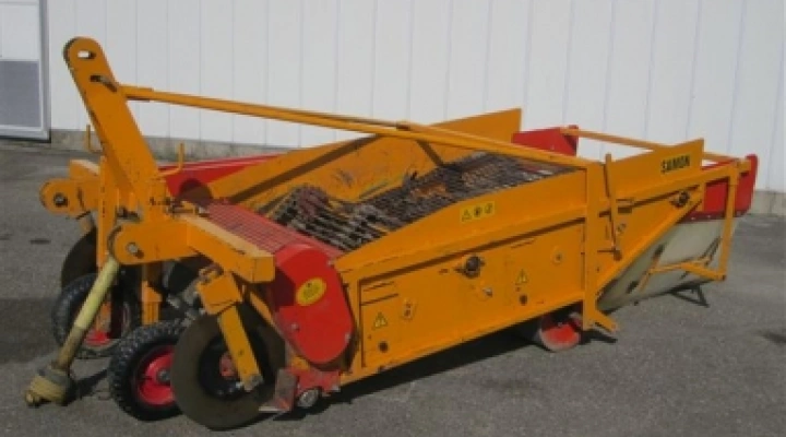 Samon windrower-digger for onions image 1