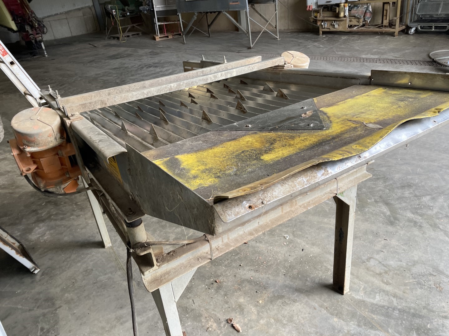 �������������� Schneider LS1000-2 ��� ������ � ������� 100 ��