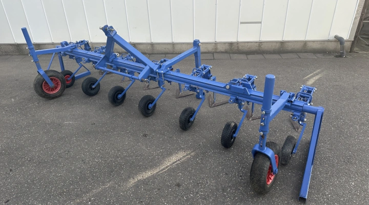 Rau schoffelmachine 6 rijen, 7 elementen