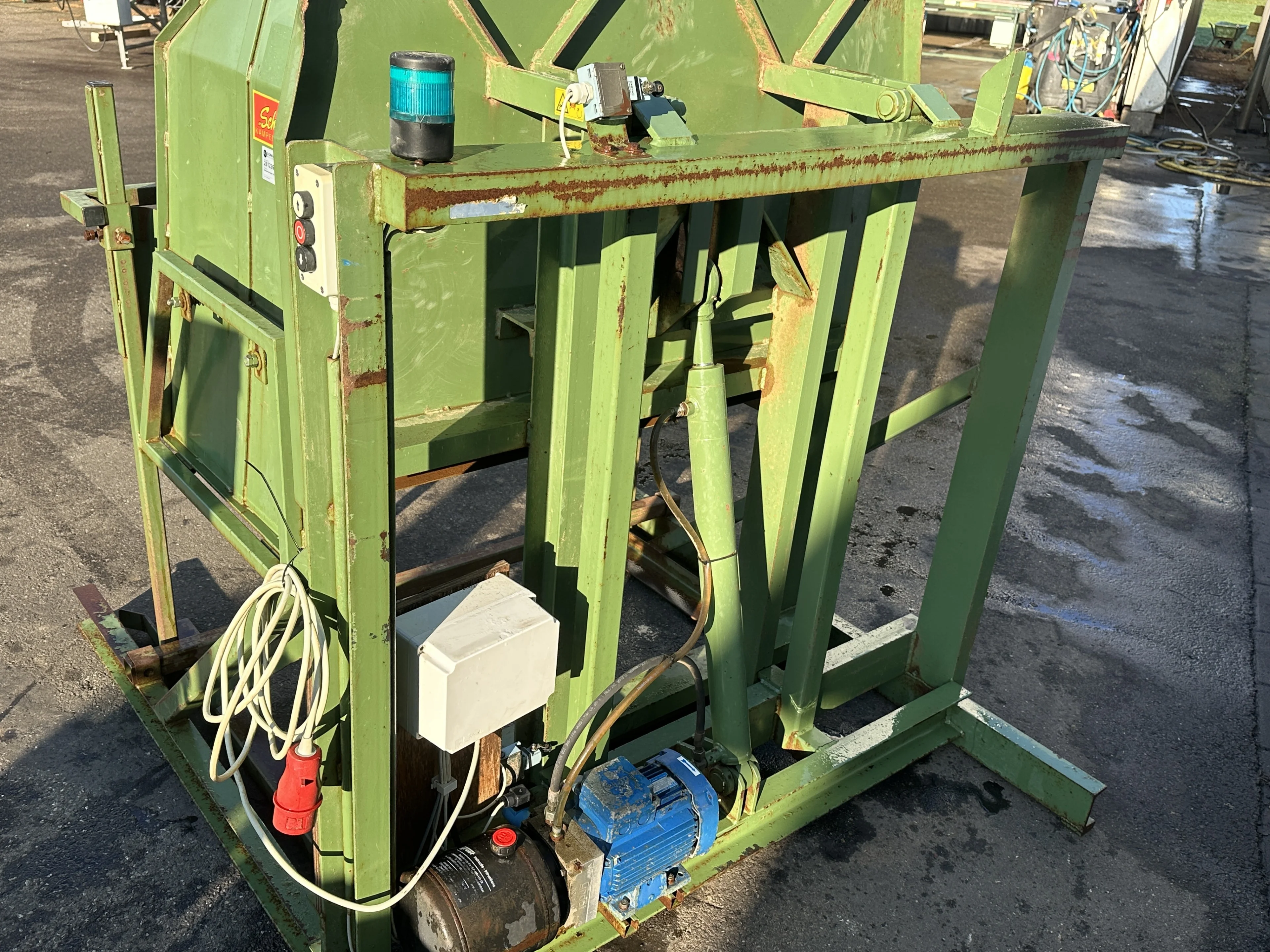 Schouten box tipper 120 CM • Duijndam Machines
