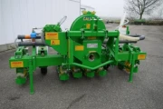 Sfoggia pneumatic sowing machine image 2