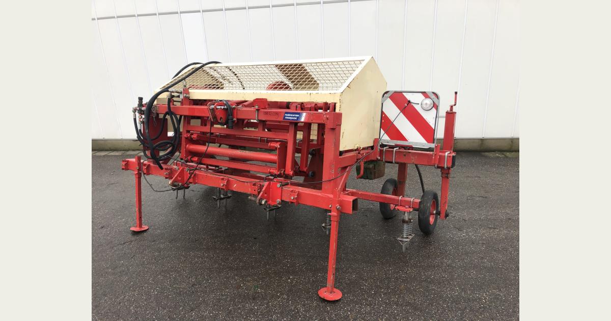 Simon dibbler planting machine • Duijndam Machines