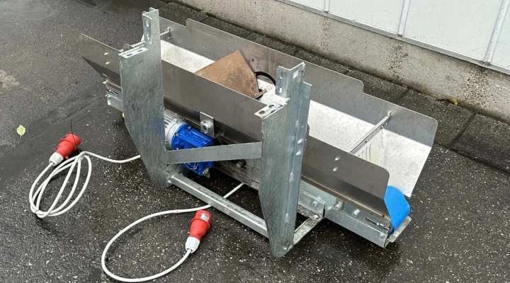 Sorma discharge conveyor 135 x 12 cm for under multihead weigher