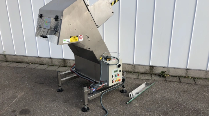 Sorma pneumatic dispenser for trays