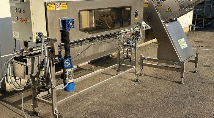 Sorma punnet filling machine with Sorma DP4 115X denester