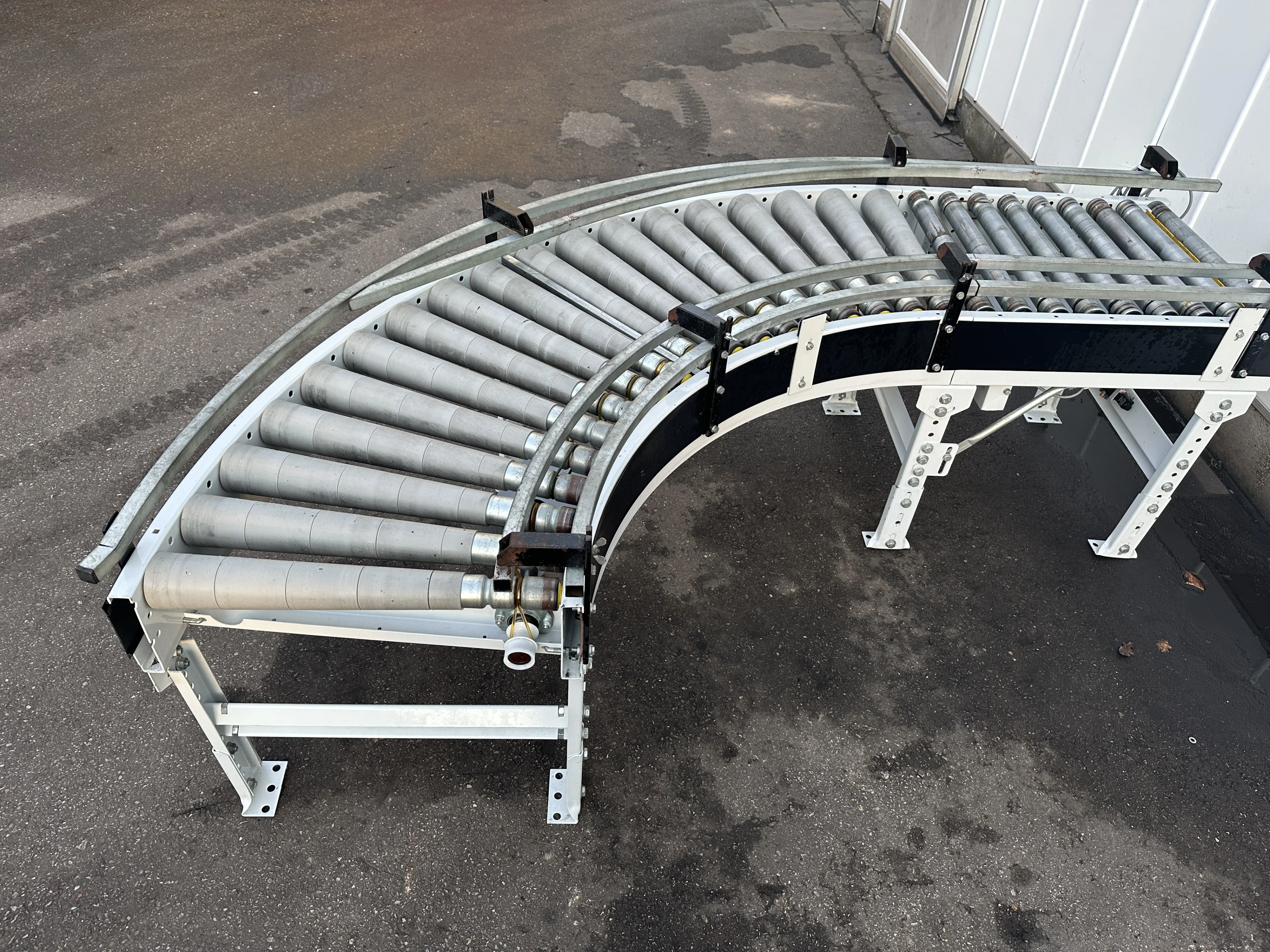 Sorma rollenbaan aangedreven gebogen 90° • Duijndam Machines