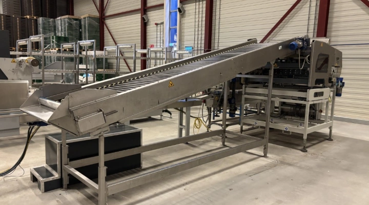 Sorma W12-126 afweegmachine met punnet ontnester en vuller