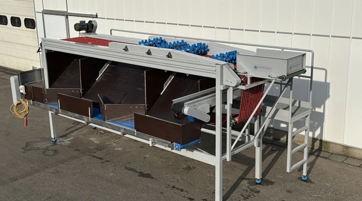Sormac chain sorting machine for carrots and pickles 13 lines ( 14 chains)